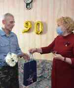 90-летний юбилей сегодня празднует житель Октябрьска ветеран Великой Отечественной войны Евгений Яковлевич Пеганов.