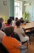 Глава городского округа Октябрьск Владимир Ревин провел встречу с социальными работниками Октябрьска.