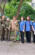 Ветеран боевых действий, участник Специальной военной операции Алексей Николаевич Мызгин провел мастер-класс для активистов местного отделения СамРО ВОД "Волонтёры Победы" и юных кадетов военно-патриотического клуба им. "767-го зенитно-артиллерийского пол