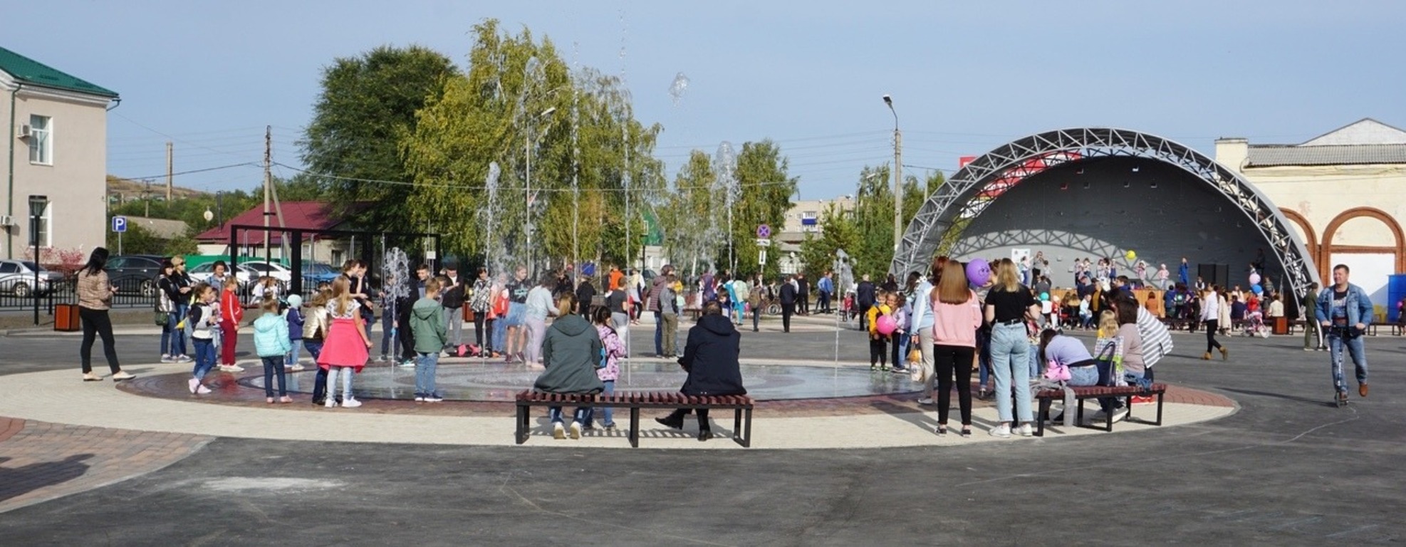 Площадь города Октябрьск Самарской области