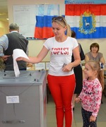 <p>По данным ТИК г. Октябрьска, на 10.00 проголосовало 2293 избирателя, что составляет 12,63% от числа избирателей</p>