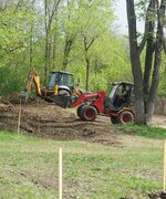 Реализуя национальные проекты...  Идёт масштабная реконструкция центрального городского парка