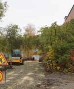 Реализуя нацпроекты. В Октябрьске идут работы по благоустройству территории Центральной городской больницы