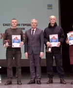 В преддверии Дня защитника Отечества в ДК «Железнодорожник» прошла праздничная программа.